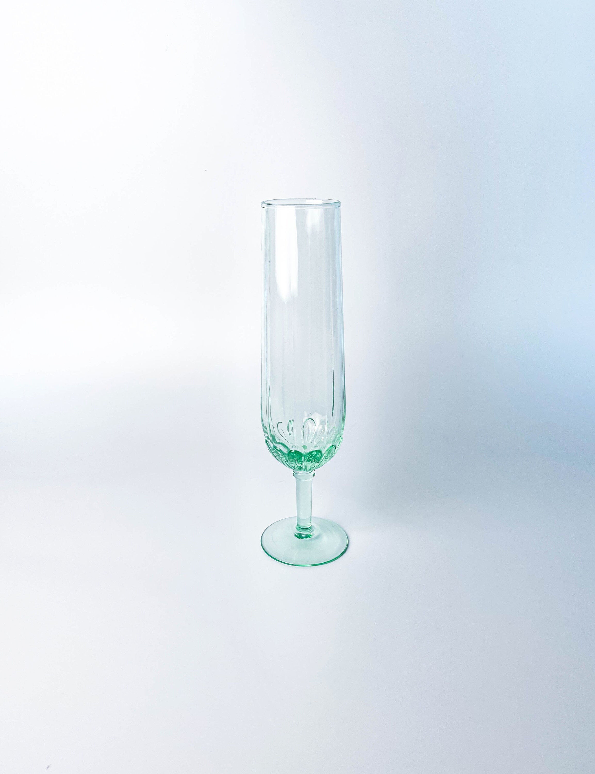 Handmade Emerald Tinted Flute Glasses Set of 4 Glassware Etsy