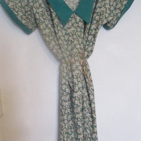 70s French work dress / overall, house workwear,  floral spring summer shift dress / festival wear, XL large size