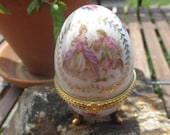 60s French porcelain egg, galant scene with roses and gold decoration, Limoges style opening box