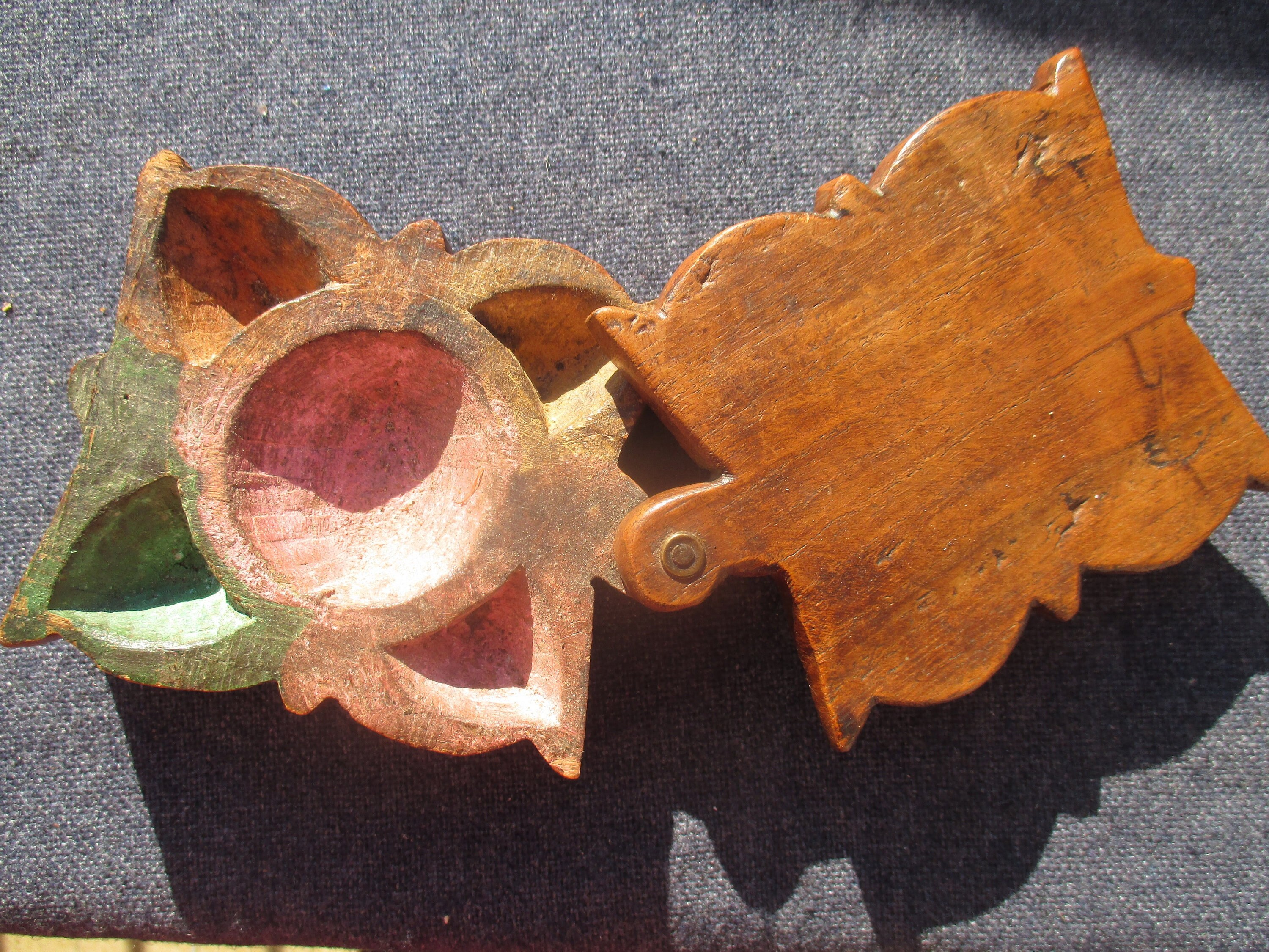 Pot Tikka Antique, Boîte à Pigments Indiens en Bois Sculpté La Main avec Couvercle Pivotant, Compart