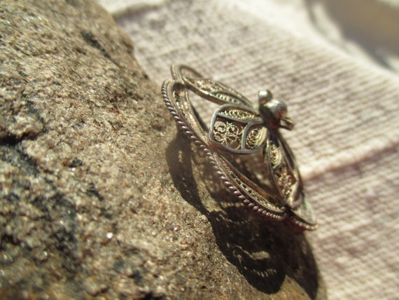 Solid silver filigree brooch, handmade flower sha… - image 6