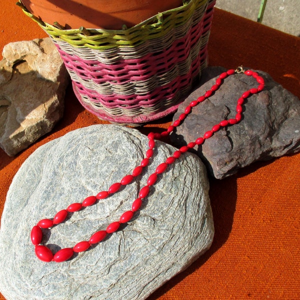 Mid century / 50s red glass bead necklace, hand knotted oval / olive beads