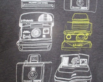 Vintage polaroid t-shirt in lightweight cotton, slightly flecked deep grey or faded black, size M