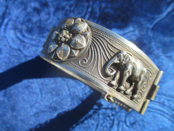 70s Indian bangle bracelet, elephants and flowers… - image 2