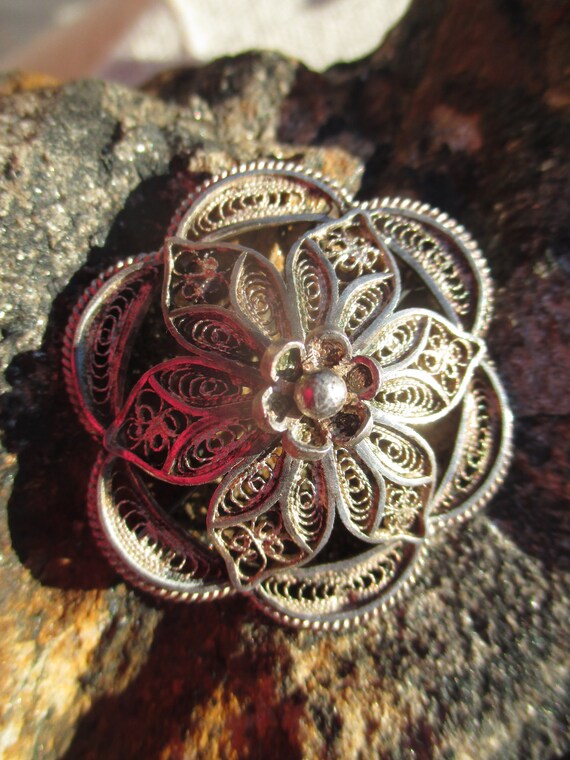 Solid silver filigree brooch, handmade flower sha… - image 4