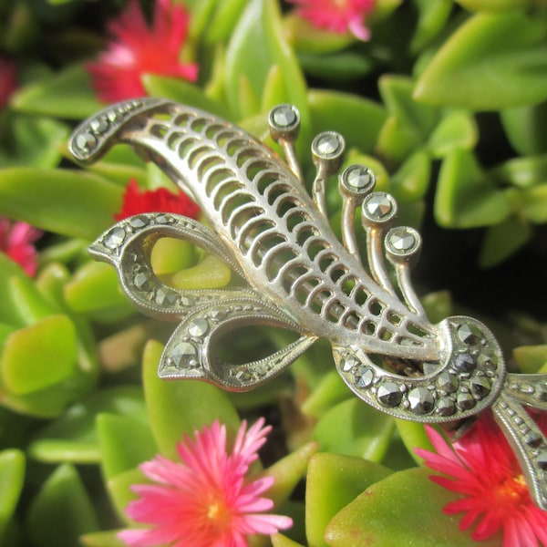 40s solid silver brooch with marcasite, hallmarked 800 stylized floral with openwork leaf