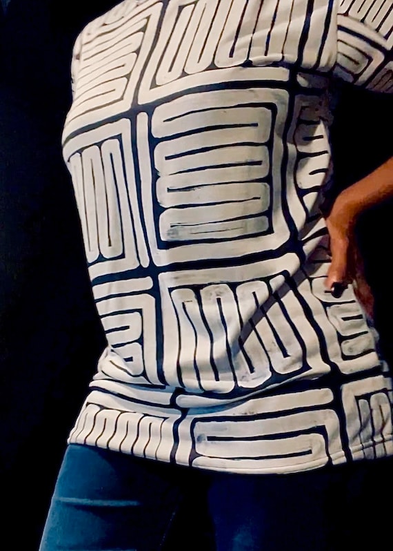 Adojuru  Unisex & Jersey Tee