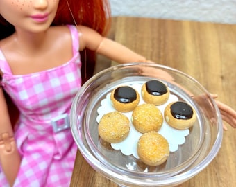 1:6 Miniature Filled Donut treats (6 pcs) Made for 8-12" dolls action figures dollhouse food dioramas