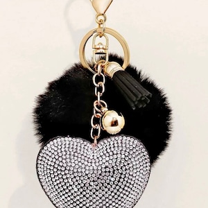 Pom-Pom Schlüsselanhänger mit Strass Herz| Schwarzer weicher pelziger Pom-Pom Schlüsselanhänger Taschenanhänger mit diamantiertem Herz aus Samt flauschiger Schlüsselanhänger |