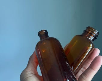 Vintage Amber Glass Apothecary Bottles, Set of 2, 1930s Medicine Display