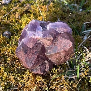 Thunder Bay Amethyst, Auralite-23, Red Cap Amethyst, Natural Amethyst from Canada