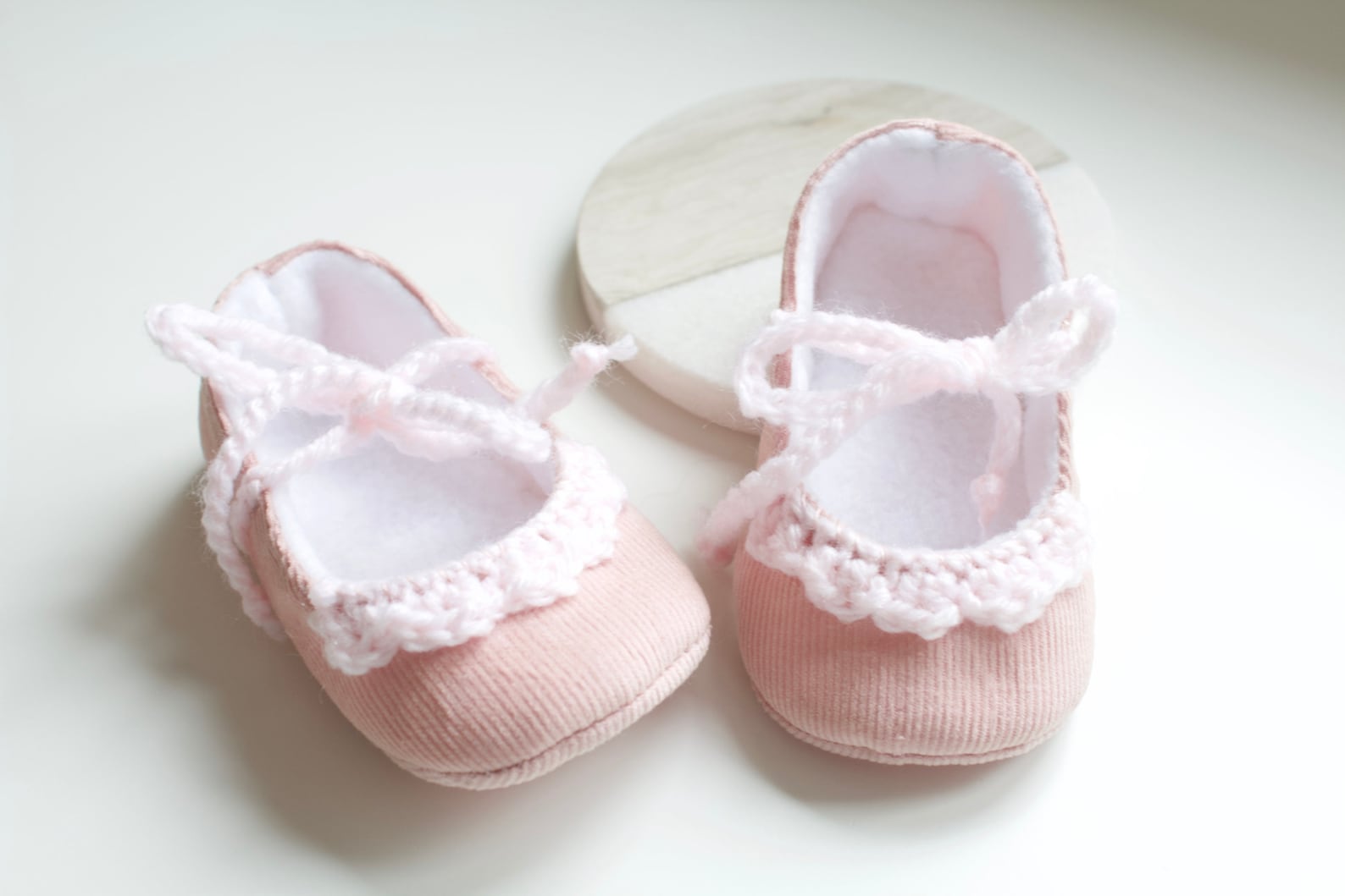 baby girl shoe, baby shoe ballet flat, pink corduroy ballet flats with crochet detail, christmas gift. baby girl shoe, baby shoe ballet flat, pink corduroy ballet flats with crochet detail, christmas gift.
