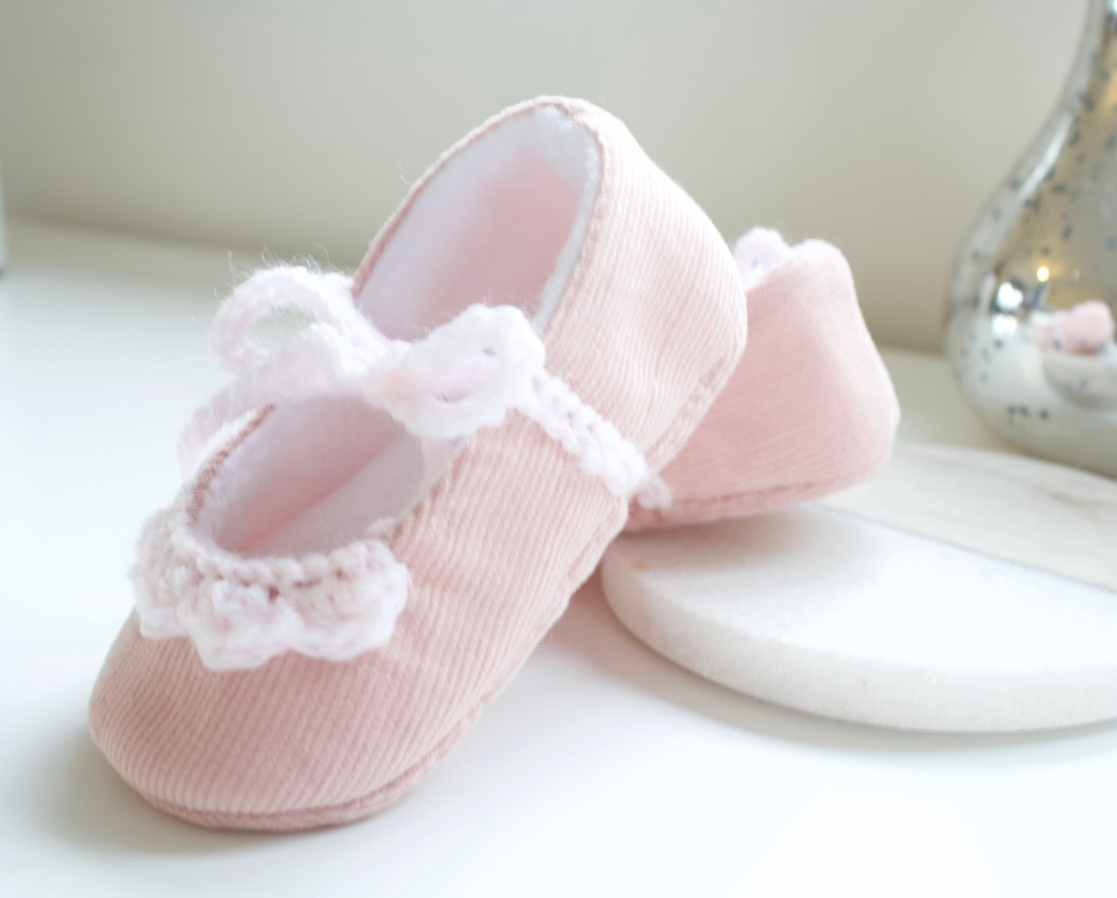 baby girl shoe, baby shoe ballet flat, pink corduroy ballet flats with crochet detail, christmas gift. baby girl shoe, baby shoe ballet flat, pink corduroy ballet flats with crochet detail, christmas gift.