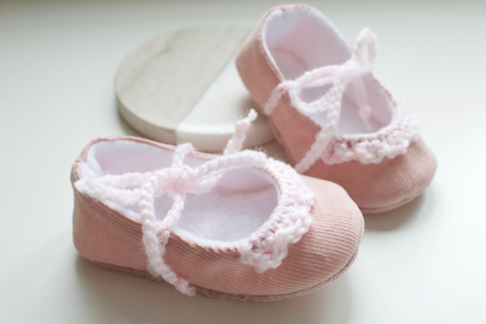 baby girl shoe, baby shoe ballet flat, pink corduroy ballet flats with crochet detail, christmas gift. baby girl shoe, baby shoe ballet flat, pink corduroy ballet flats with crochet detail, christmas gift.