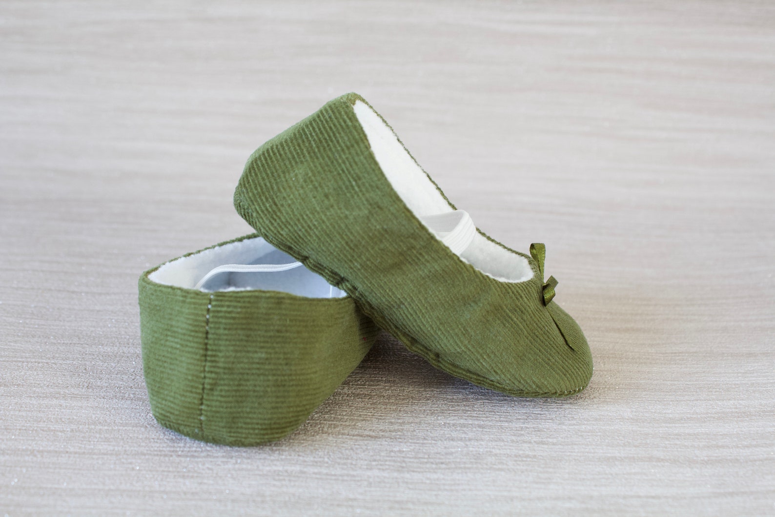 baby girl shoe, baby shoe ballet flat, olive green baby girl shoe, girls shoe, green corduroy ballet flats.