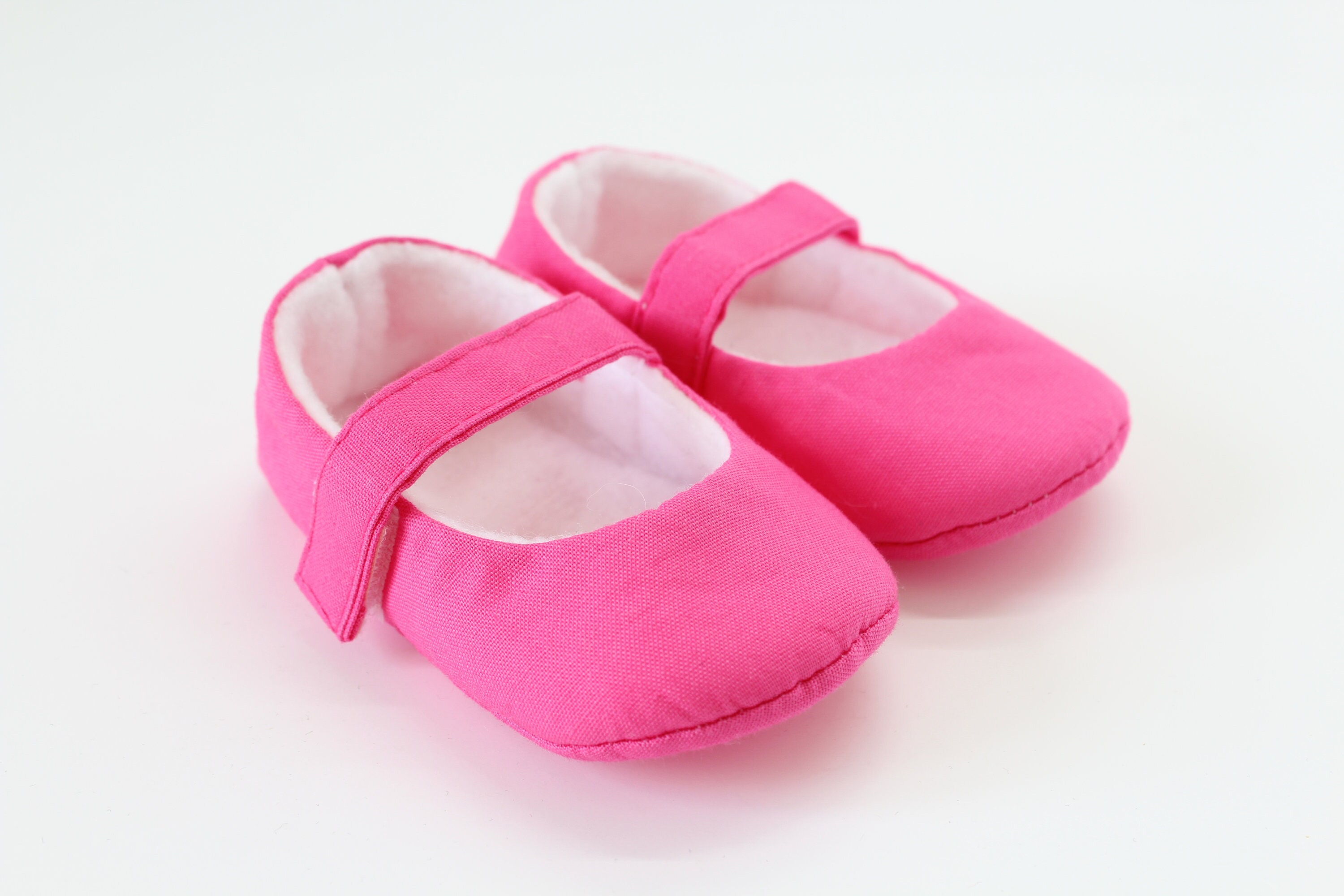 Baby pink deals shoes for girls
