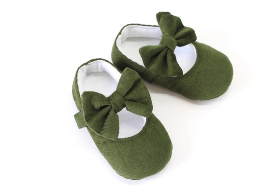Olive green color shoes discount