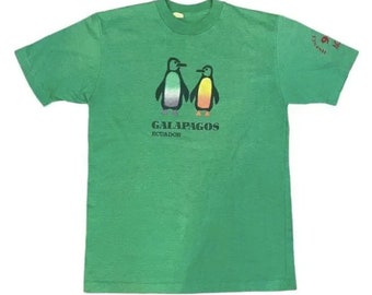 Penguins Galapagos Ecuador Tee Shirt Vintage 90s Green Yellow Summer