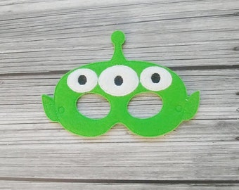 Alien Mask - Three Eyed Alien - Green Alien Mask -  CosPlay - Dress Up Mask - Halloween Costume - Toy Story Costume - Party Mask