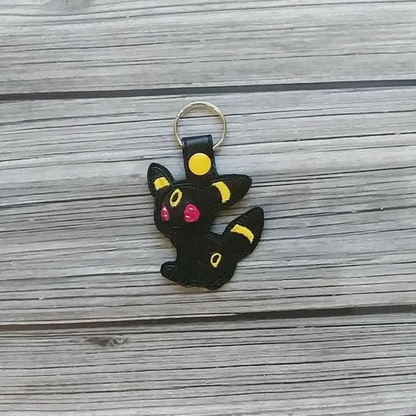 Umbreon Keychain - Pokemon Keychain - Vinyl Embroidered Keychain - Zipper Pull - Gifts for Gamers