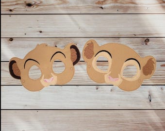 Felt Lion Mask Set: King and Queen - Jungle Animal Dress-Up