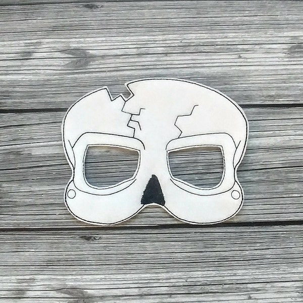 Broken Skull Mask - Skeleton Mask - Kid & Adult - Creative Play - Halloween Costume - Pretend Play - Dress-Up Mask