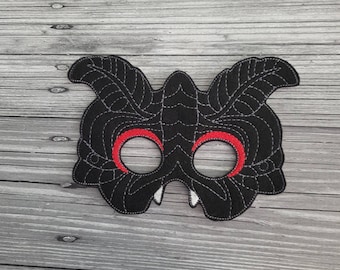 Masque brodé en feutre Mothman : Costume de cosplay