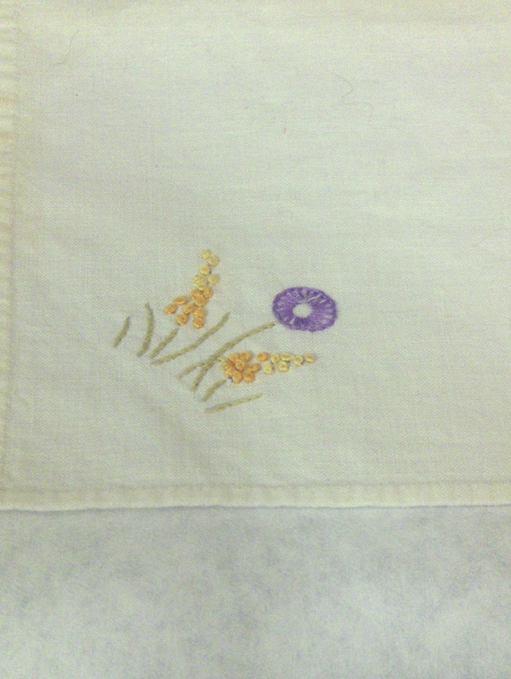 VINTAGE White Cotton-Linen Handkerchief or Tea Tow