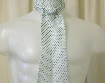 Long Pussybow Tie in White & Green Cotton Fabric w/Pointed Ends for Retro Cosplay