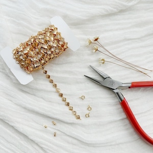 Dainty Gold Seashell Bracelet, Layering Stacking Bracelet image 4