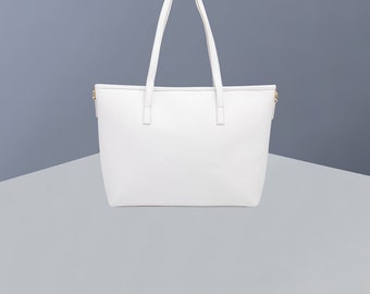 MAC&LOU The Tote - Snow White Vegan Leather