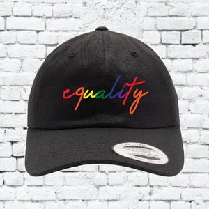 Gelijkheid Hat Yupoong klassieke papa Hat LBGT gelijke rechten regenboog letters katoen twill papa&#39;s GLB borduurwerk laag profiel ongestructureerde hoed 6245