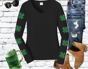 Shamrock Sleeves Shirt Saint Patrick&#39;s Day Ladies Long Sleeve Cute St. Paddy&#39;s V-Neck Tee with Relaxed Fit Sleeves Jersey Knit Top