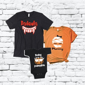 Mummy Dadcula and Baby Pumpkin Spooky Family Tees Mama Daddy and Baby Shirt Halloween Baby Announcement Graphic Tees Mom & Dad Costume