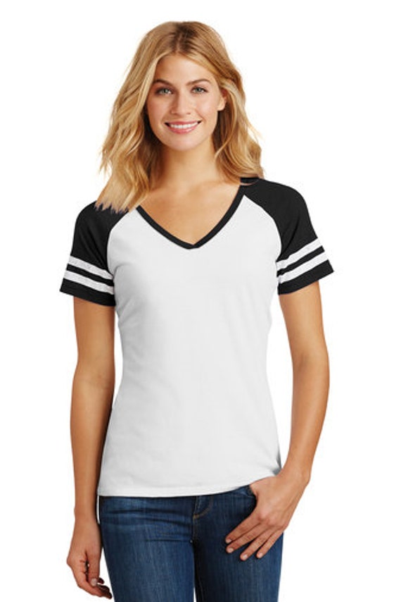 [ MLB ] 女性 VARSITY STRIPE SHORT T-SHIRT Custom Print Women's Varsity V-neck T-shirt Striped Sports