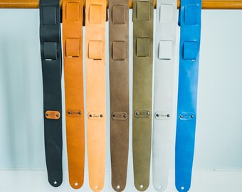 Personalisiertes Leder Gitarrenband Personalisiertes Leder Gitarrenband Geschenk für Ihn Herren Geschenk drei Jahre Jubiläum Geschenk Personalisiertes Gitarrenband