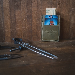 The Roosevelt, billetera de cuero hecha a mano para hombre, cuero italiano de grano completo, billetera para hombres, regalos para hombres, regalo para él, billetera pequeña