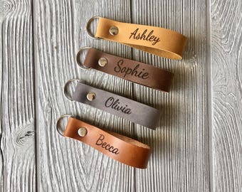 Leather Keychain, mens gift, Personalized leather keychain, Custom Keychain, Leather Gift, Unique Gift, Leather keyring, bridesmaids gift