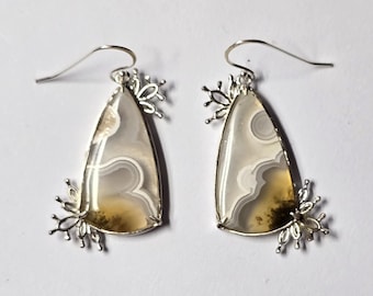 Pendientes únicos de ágata musgosa escénica – Plata de ley 925