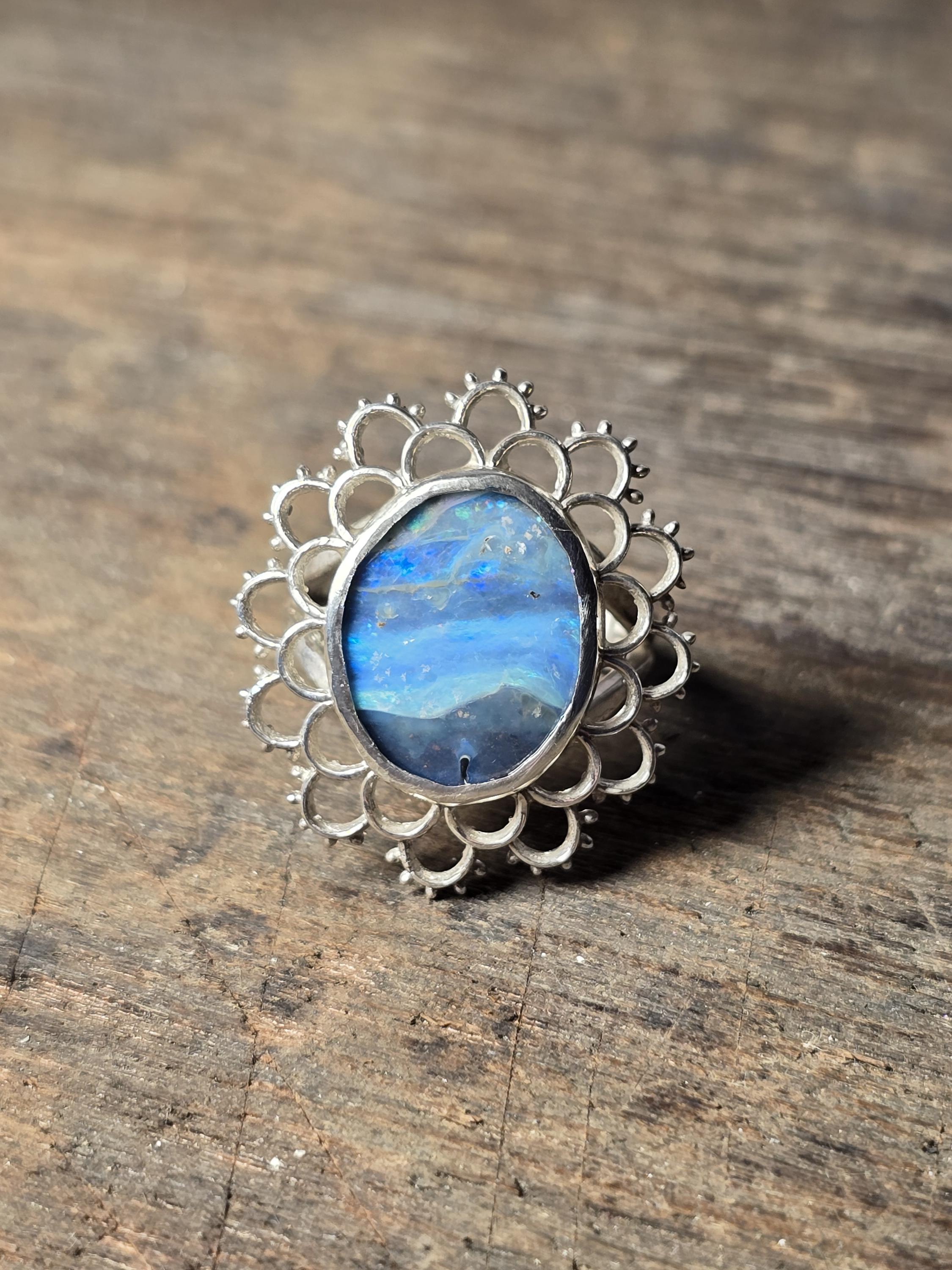 クロシェ編み風ボルダーオパールステートメントリング – スターリング