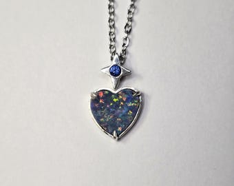 Corazón doble de ópalo australiano hecho a mano con colgante de zafiro azul