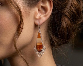 Pendientes de plata de ley 925 con ágata cornalina.