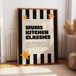 Impression d'art mural Mums Kitchen Menu. Affiche de style festival avec des plats britanniques faits maison. Joli cadeau de fête des mères en vert noir rose bleu