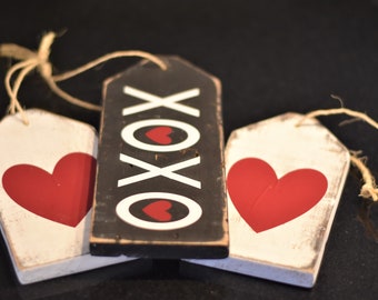 Valentines day hanging tags, set of 3, decor, hearts, reclaimed wood