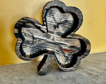 Handmade Wooden Clover Catch Tray | St Patrick’s Day Decor | Farmhouse Candy Dish | Key & Wallet Holder | Irish Gift | Wedding Gift