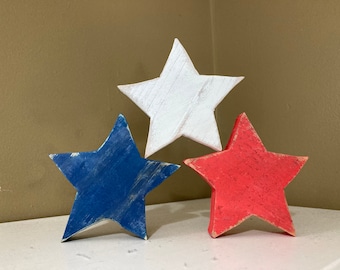 Estrellas patrióticas de madera: bandeja decorativa escalonada americana
