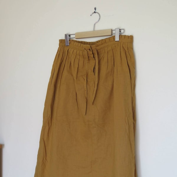 Jupe vintage Cacharel Paris Beige Wool Skirt 1980 Mi-long laine coton avec poches poket