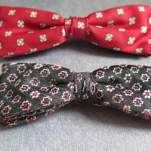 CURRIE and HART RUSTRESIST vintage butterfly knots