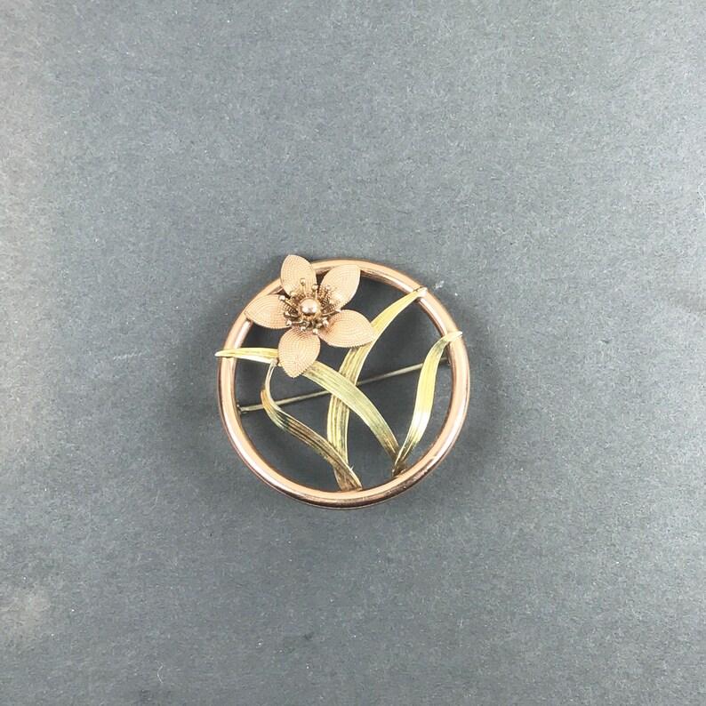 Vintage Krementz Flower Circle Pin Brooch
