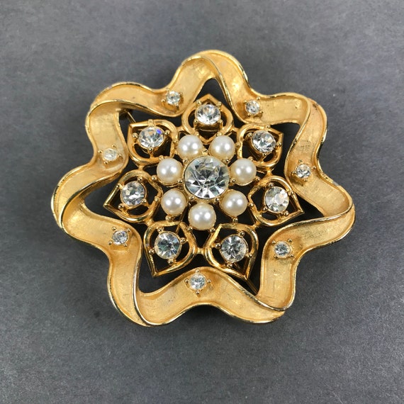 Vintage Sarah Coventry Rhinestone Gold Double Pin… - image 1